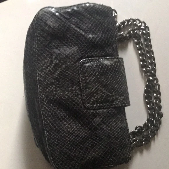 Handbag - Picture 4 of 8